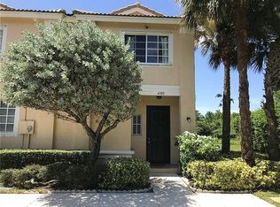 4703 NW 57th Pl, Coconut Creek, FL 33073