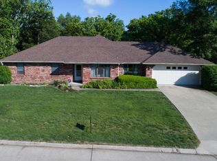 1733 Engelwood Dr, Jefferson City, MO 65101