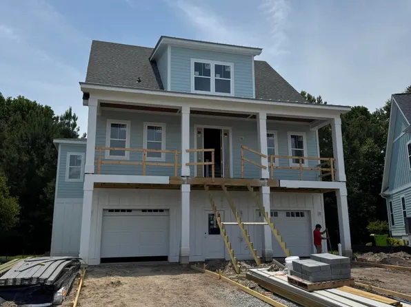 828 Lake Willow Way, Holly Ridge, NC 28445