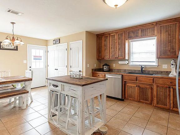 4th image of 5084 Branch Point Dr