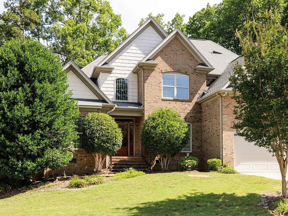 1st image of 100 Carolina Oaks Dr