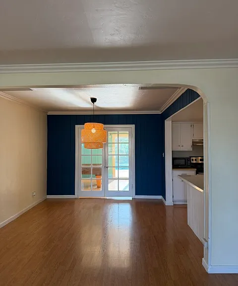 6124 N 18th Dr — Photo 3