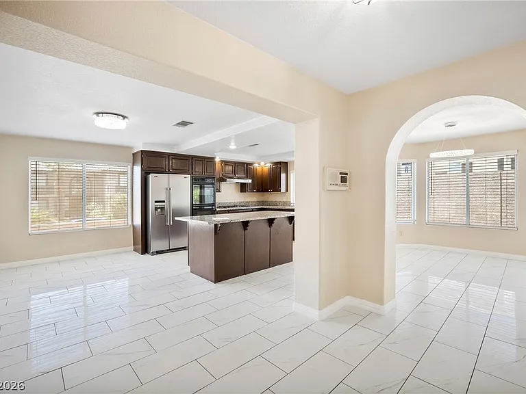 3775 Emerald Bay Cir — Photo 7