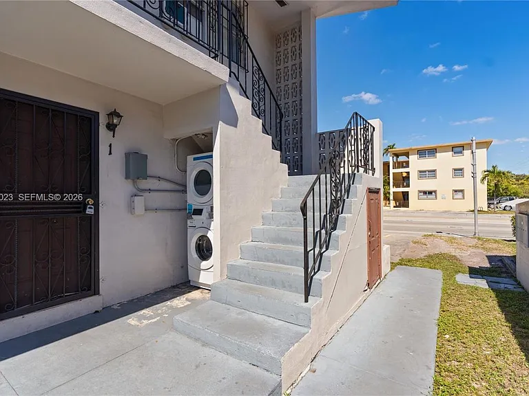 6406 W Flagler St #1 — Photo 5