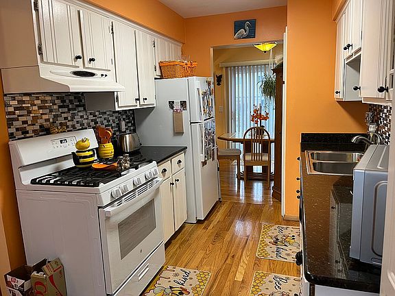 5th image of 18380 Jamestown Cir #380