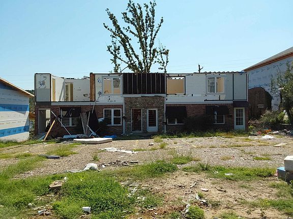 2nd image of 2007 Sanford Dr