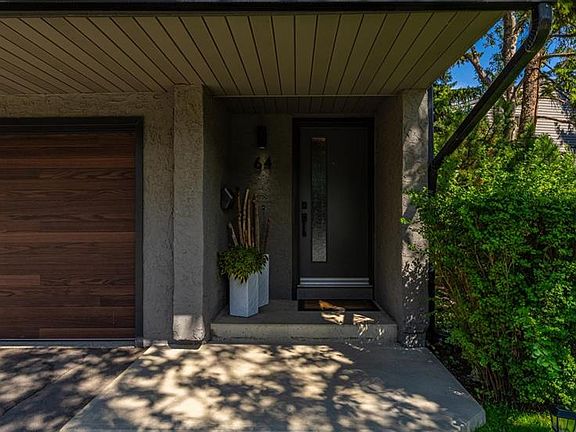 3rd image of 64 S Point Dr NW