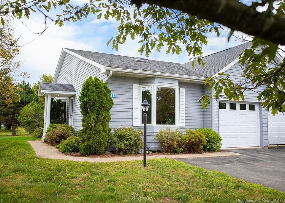 1st image of 12 Windermere Ct