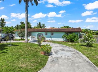17430 SW 92nd Ct, Palmetto Bay, FL 33157