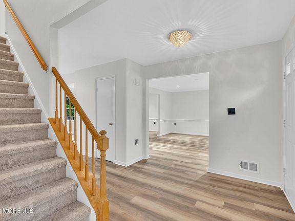 4th image of 504 Woolley Drive