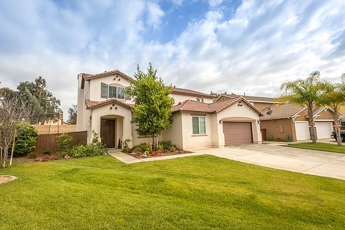 Private Cul-de-sak location.