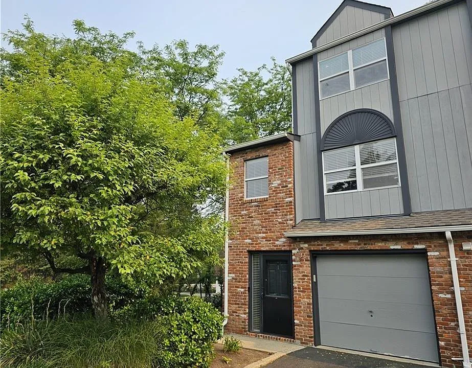 1 Kensington Ct