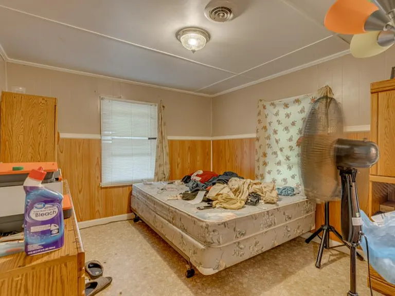 417 Baldwin Cir — Photo 12