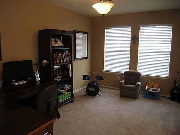 5th image of 19115 Tierra Mist Ln