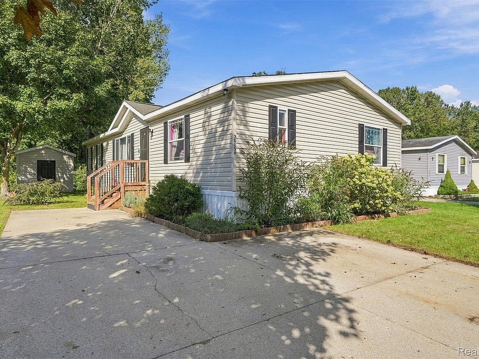 1st image of 28034 Charlemagne St