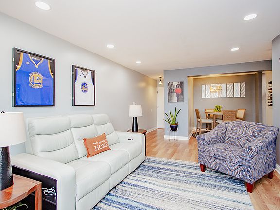 4th image of 4624 N Commons Dr Unit 104