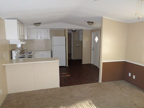 3rd image of 145 Wall Cir