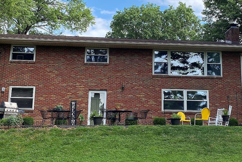 2nd image of 2317 Brookwood Dr