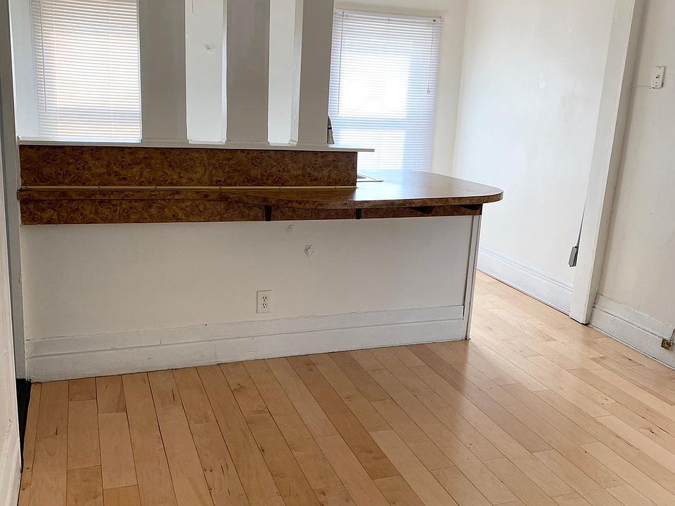 1st image of 661 Auburn Ave #3A