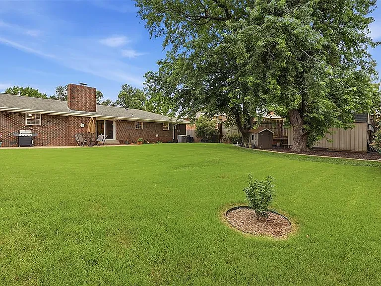 1024 W Will Rogers Dr — Photo 13