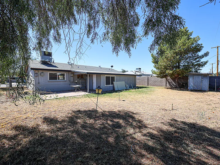 2414 W Butler Dr — Photo 26