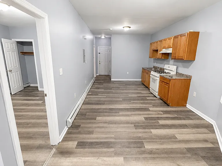 103 Lyon St #2 — Photo 14