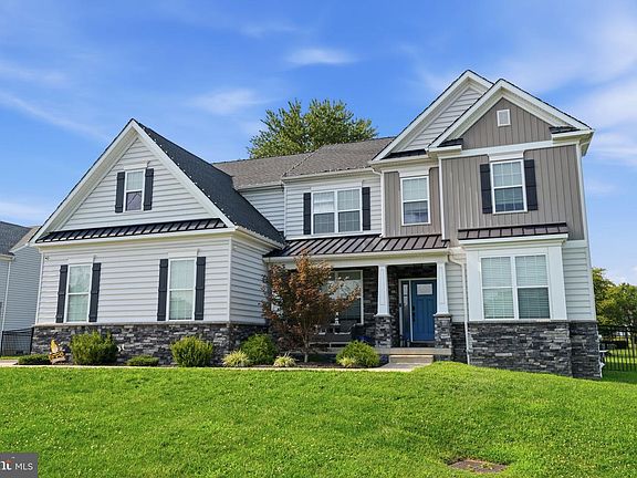 2nd image of 15 Quinn Cir