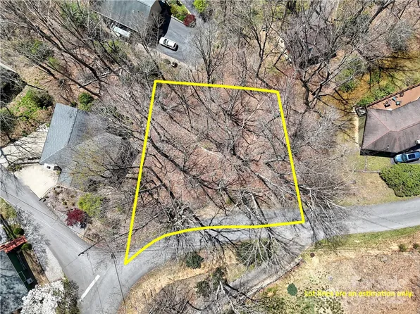 847 Mouzon Rd #84, Waynesville, NC 28785