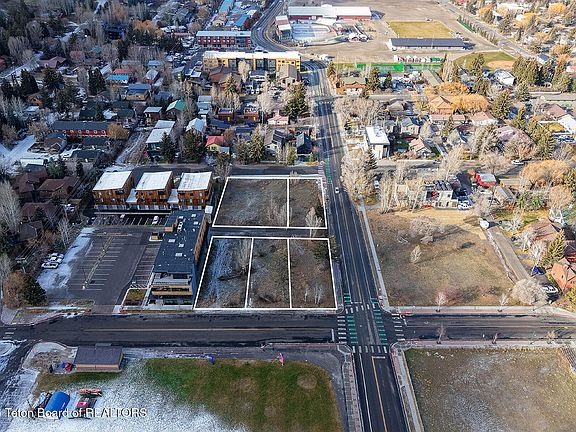 3rd image of 100 W Snow King Ave