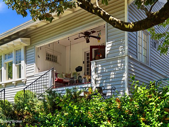 3rd image of 1619 Edgeland Ave