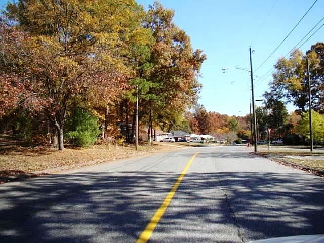 2nd image of 700 Forest Dr