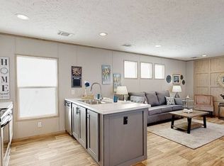 668 Reindeer Cir #152, Midway Park, NC 28544