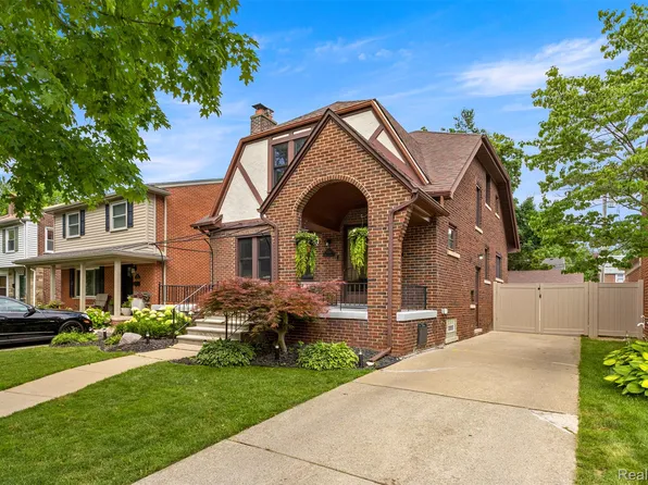 420 Fort Dearborn St, Dearborn, MI 48124