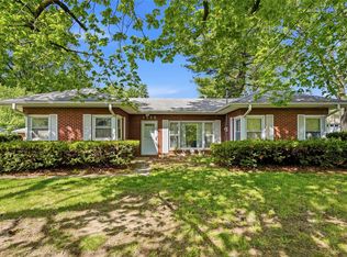 1538 63rd St, Windsor Heights, IA 50324