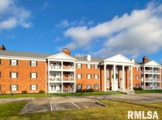 3500 Victoria Ave APT 303, Mount Vernon, IL
