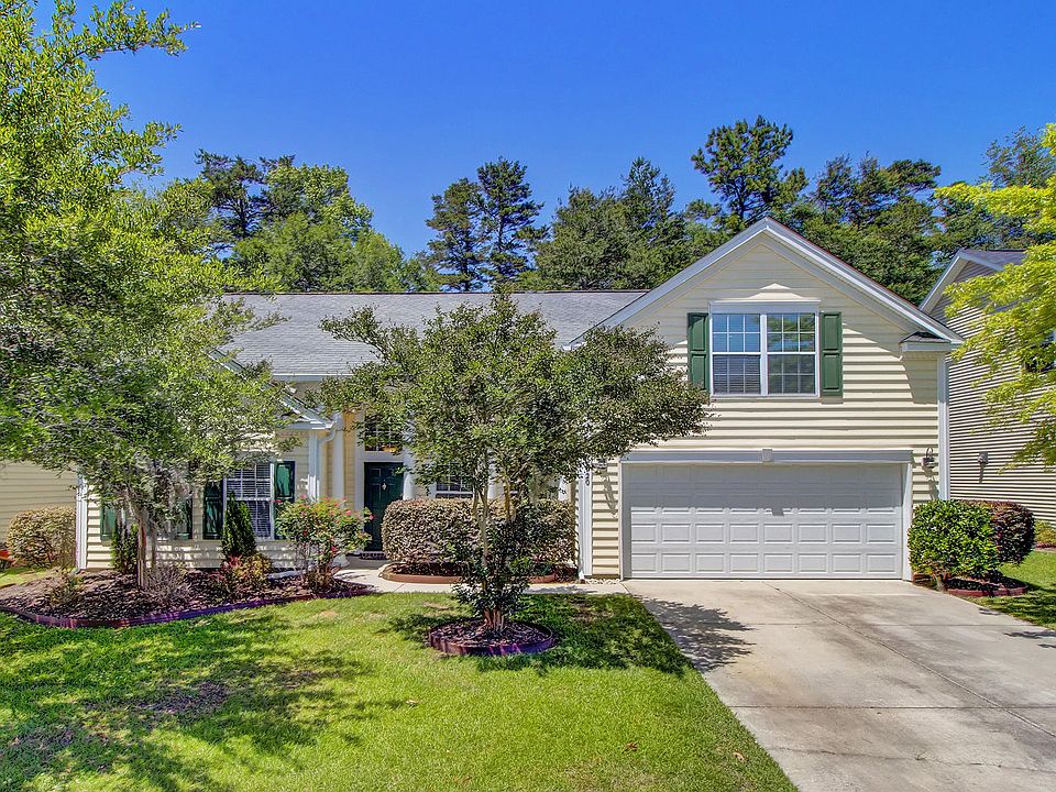 1st image of 120 Carolinian Dr