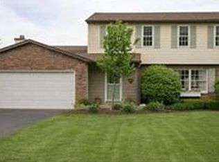 108 Old Orchard Ln, Orchard Park, NY 14127