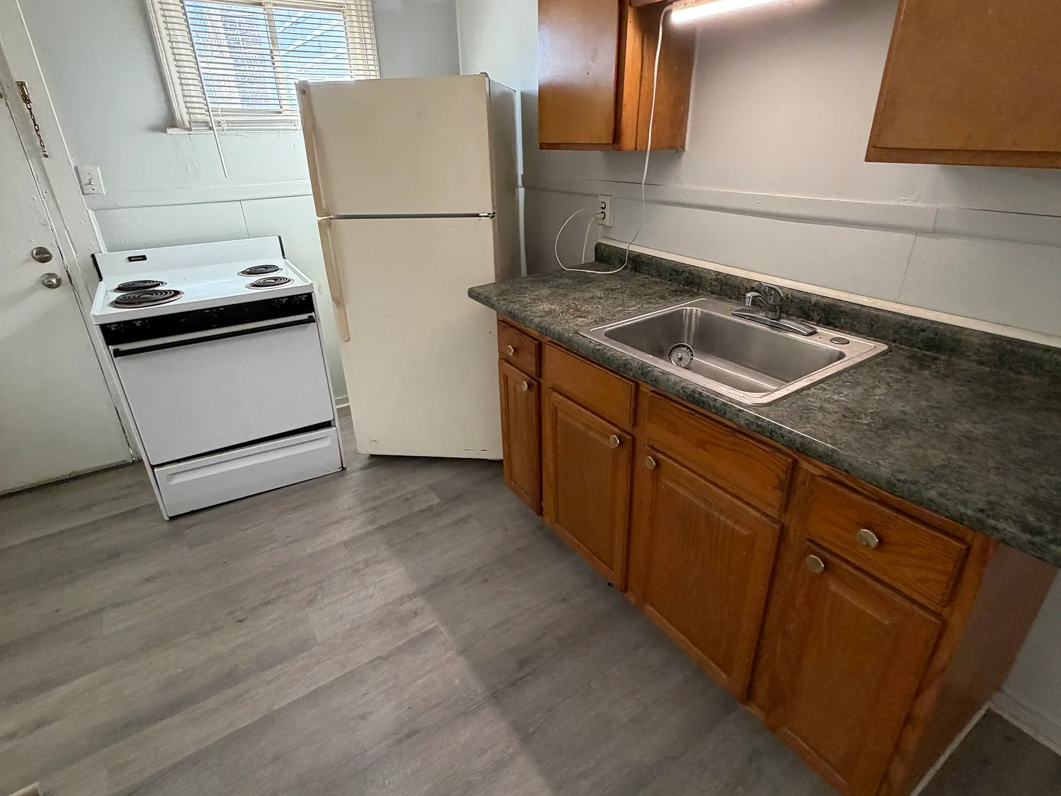 1 bed, 600 sqft, $1,300 — Photo 4