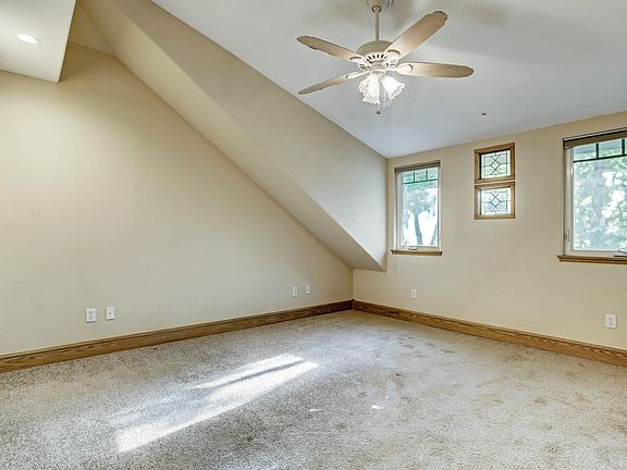 5th image of 5250 Eigel St