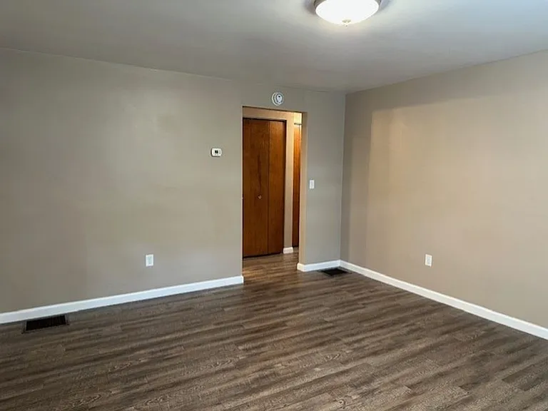 10-16 Werni Dr — Photo 3