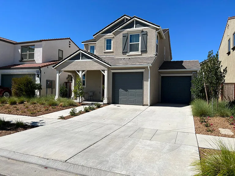 4366 Redrock Dr — Photo 16