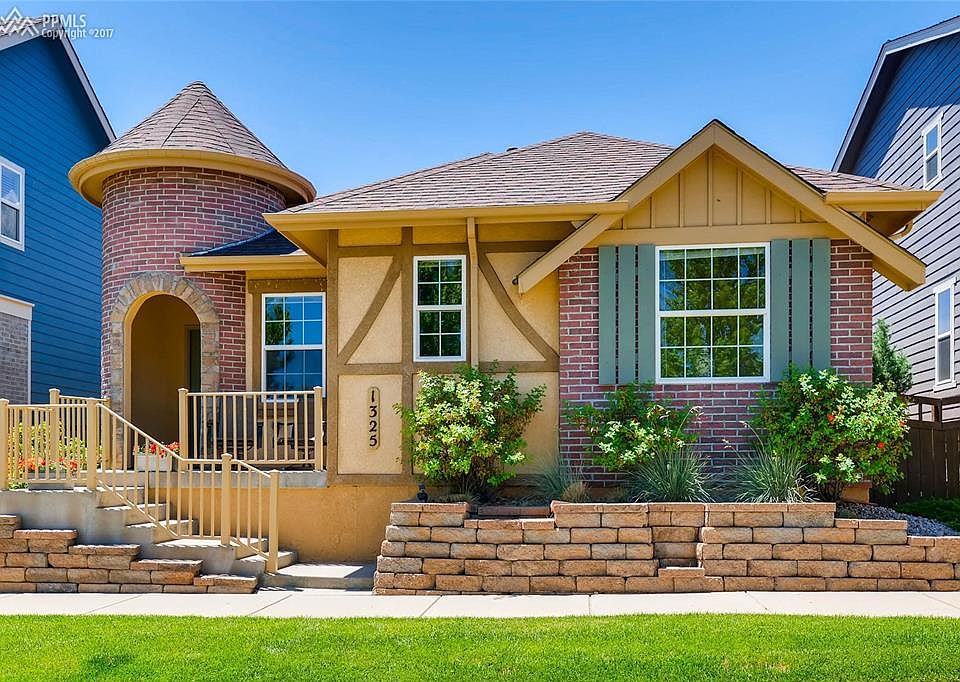 Front of home complete with turret!