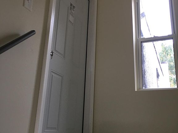 2nd image of 1941 Snyder Ave Floor 2