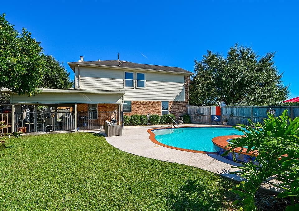 1st image of 10227 Country Squire Blvd