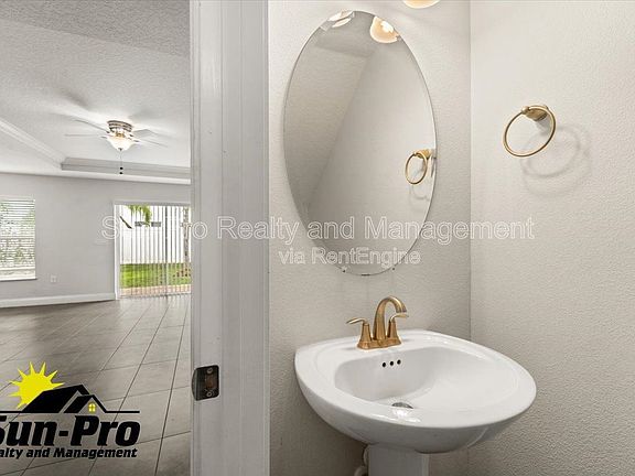 4th image of 5134 Taylor Ave #B