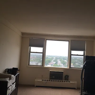 Rented by Smart NY Realty LLC | media 21