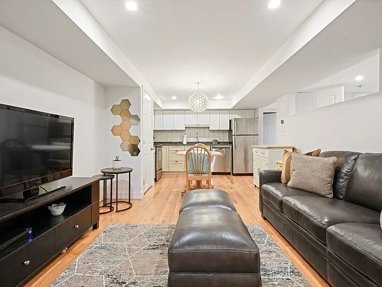 79 Cottage St #2 — Photo 5