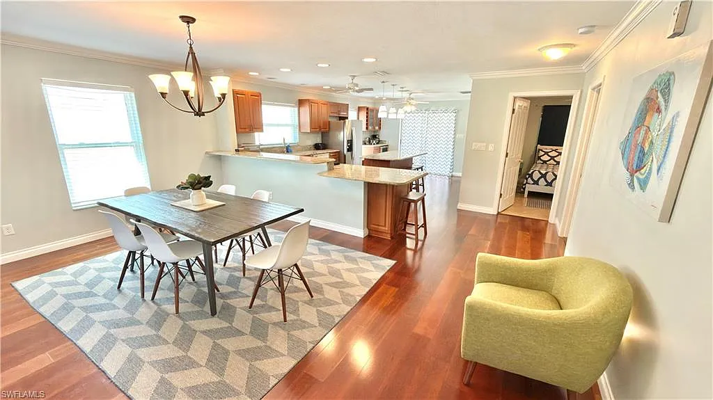 2 bed, 2.0 bath, 1374 sqft, $2,800 — Photo 3