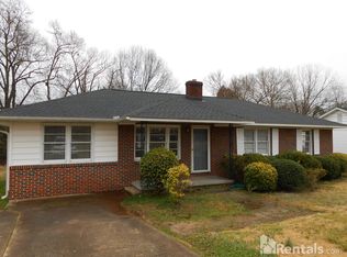 19 Farmington Rd, Greenville, SC 29605