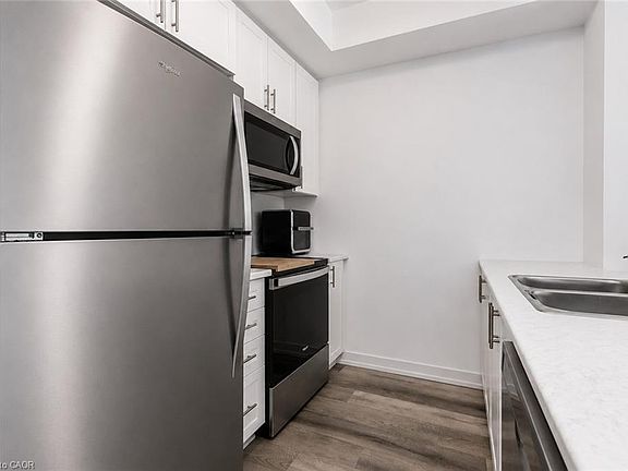5th image of 470 Dundas St E #317